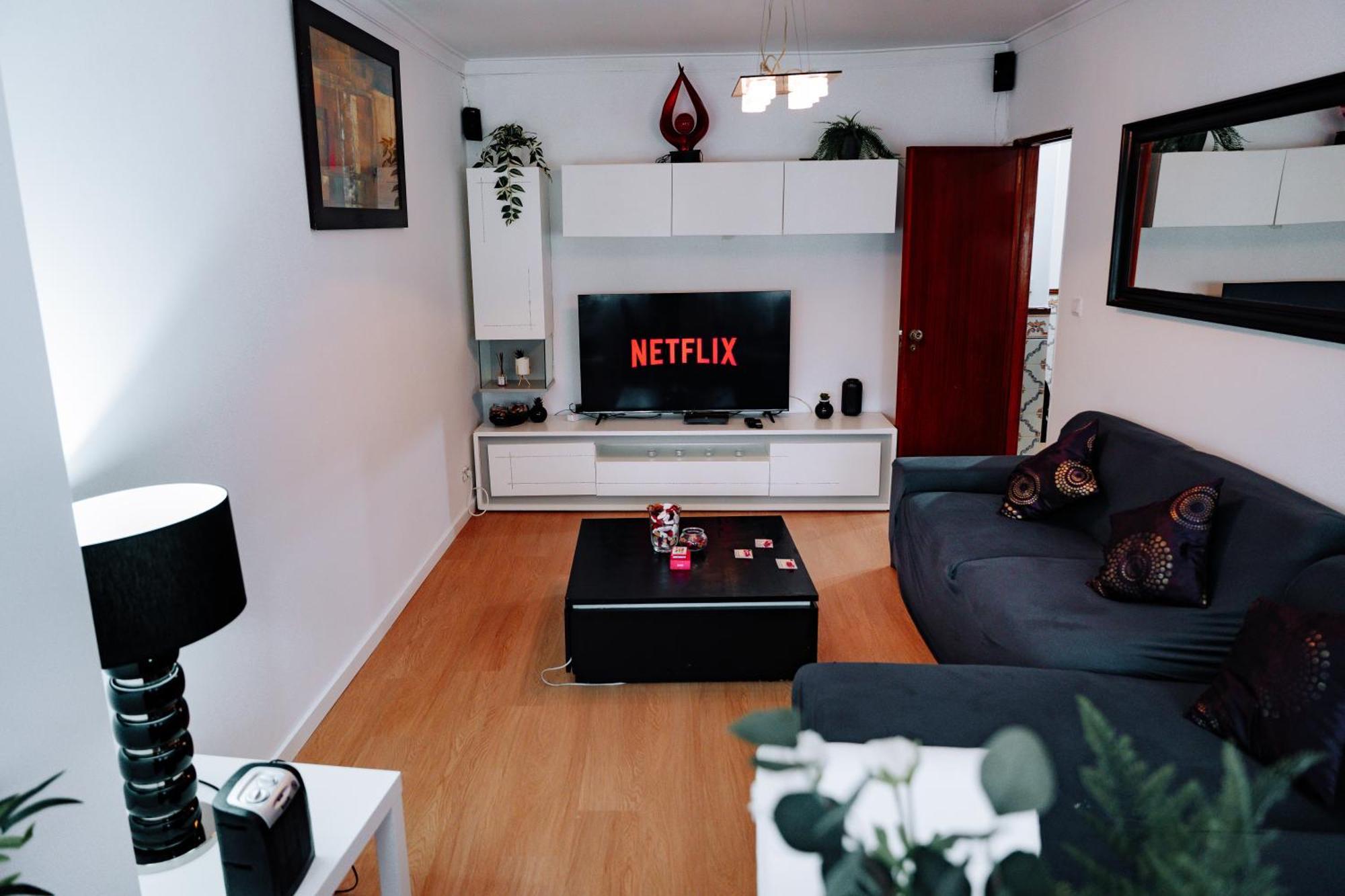 Family-Friendly And Cozy 3-Bedroom Accommodation In Лиссабон Экстерьер фото
